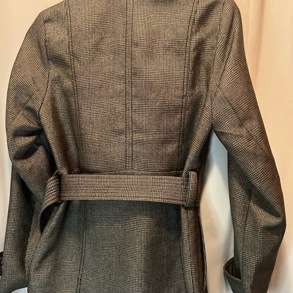 Banana Republic Black Plaid Short Trench, Size 2 - Picture 5 of 7